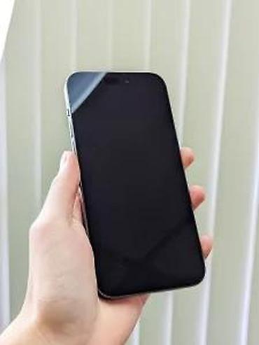 Apple iPhone: Apple iPhone (serija Pro) – 6,1– ekran, tamno ljubičasta/siva boja — 7