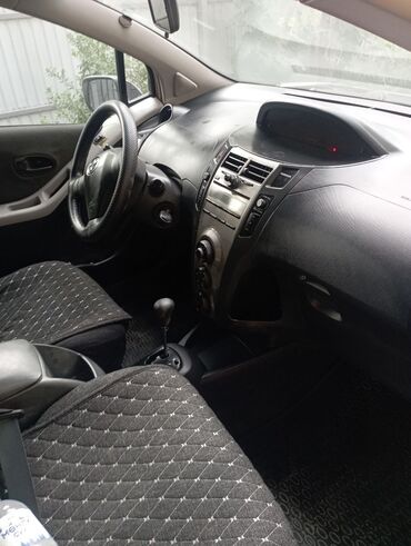 машина тойота ярис: Toyota Yaris: 2008 г., 1.3 л, Автомат, Бензин, Хетчбек