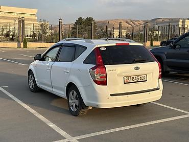 Kia: Kia Ceed: 2009 г., 1.6 л, Автомат, Бензин, Универсал — 3