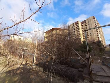 Kommersiya daşınmaz əmlakının satışı: Nargilə dairəsi yaxınlığında,Mirvari şadlıq sarayının yanında,sahəsi — 7