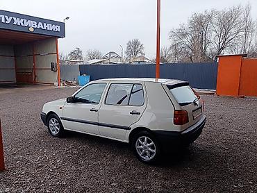 Volkswagen: Volkswagen Golf: 1994 г., 1.8 л, Механика, Бензин, Хэтчбэк — 7