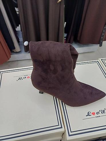 Nove jako lepi modeli od 36 do 41. 6500 dinara