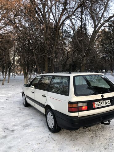 пассата: Volkswagen Passat: 1990 г., 1.8 л, Механика, Бензин, Универсал