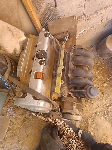 ручка кпп с 4: Двигатель Honda (бензиновый, рядный 4-цилиндровый SOHC). На крышке ГБЦ — 3