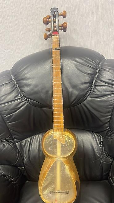 gitara simləri: Milli musiqi aləti – tar

Qiymetde razilashmag olar — 1