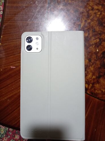 Digər planşetlər: Tecno iPad (planşet) və maqnitli örtük - Brend/model: Tecno planşet — 2