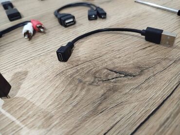 Audio və video kabellər: HDMi, AUX, RCA, OTG, USB Type C, adapter örürücü, kabel və uqolnik 90 — 15