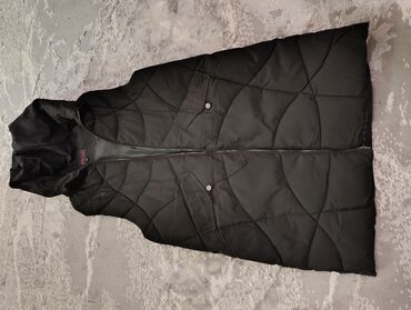 Пуховики и зимние куртки: Продается верхняя одежда бу в отличном состоянии по сом, при покупке — 2
