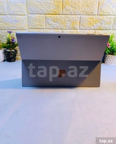 Digər noutbuklar və netbuklar: Intel Core i5, 8 GB, 12.3 " — 13