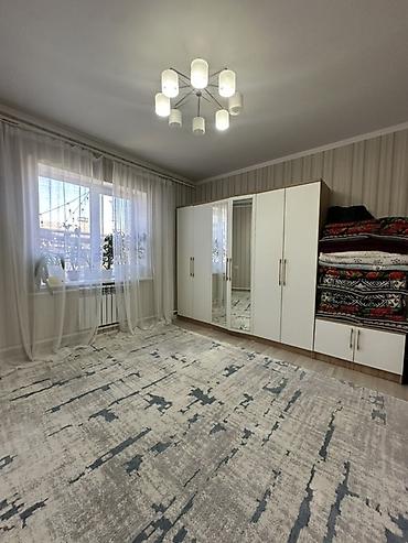 сдается частный дом ак босого: 5 комнат, 100 м², 5 соток, Бишкек, Собственник — 4