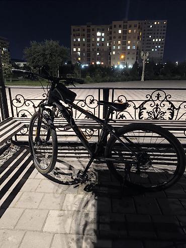2 nəfərlik velosiped: İşlənmiş Şəhər velosipedi Trinx, 28", sürətlərin sayı: 7, Ünvandan götürmə, Ödənişli çatdırılma — 2
