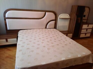 Uzunmüddətli kirayə mənzillər: Mənzil kirayə verilir. 3 otaq 73 kv 5.1 mərt. Memar Əcəmi metrosunun — 3