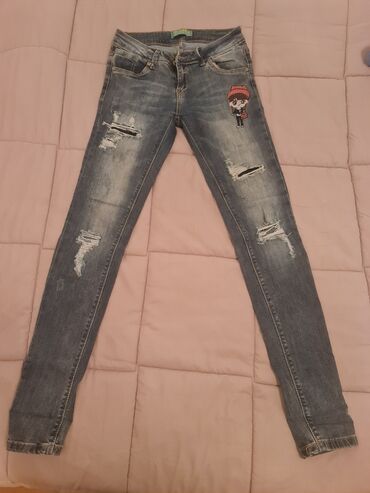 Farmerke: Farmerice kao nove. vel. s.m. polu obim struka su. 35cm. jedino — 4