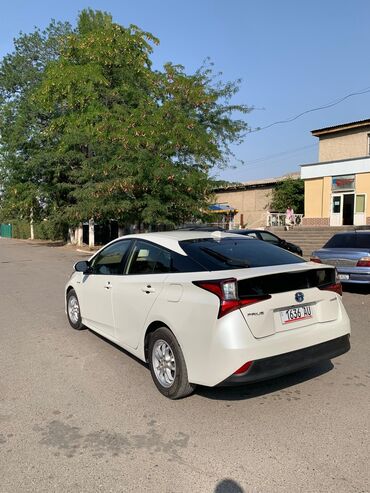 бишкек продажа авто гибрид: Toyota Prius: 2020 г., 1.8 л, Автомат, Гибрид, Хэтчбэк