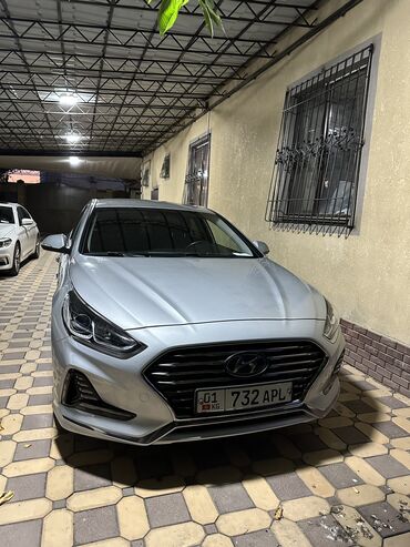 сантафе 2018: Hyundai Sonata: 2018 г., 2 л, Автомат, Газ, Седан