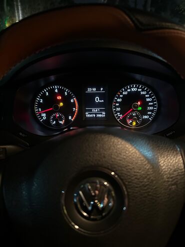 Volkswagen: Volkswagen Jetta: 0.2 l | 2012 il Sedan — 16