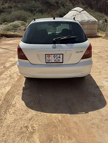 баа: Honda Civic: 2002 г., 1.5 л, Вариатор, Бензин, Хетчбек — 4