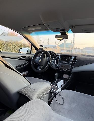 bus: Chevrolet Cruze: 2019 г., 1.4 л, Вариатор, Бензин, Седан — 6