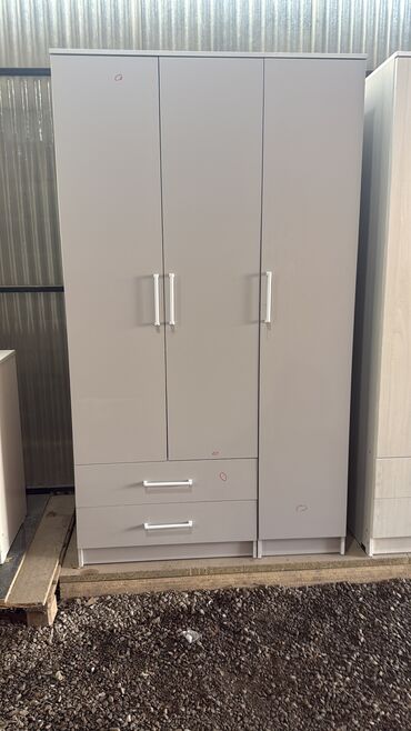 Шифоньеры: Шифоньеры — 8