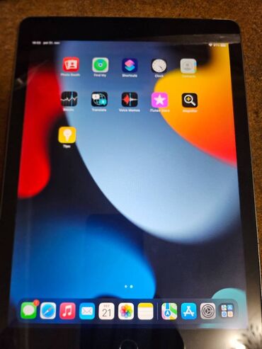 Tableti: Apple iPad A1567- sa sim karticom . Tablet sam testirao, ispravan je — 9