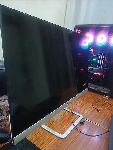 Masaüstü kompüterlər və iş stansiyaları: Güclü iş stansiyası və periferiyalar Komponentlər: - Prosessor: AMD — 1