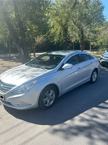 Hyundai: Hyundai Sonata: 2012 г., 2 л, Автомат, Газ, Седан