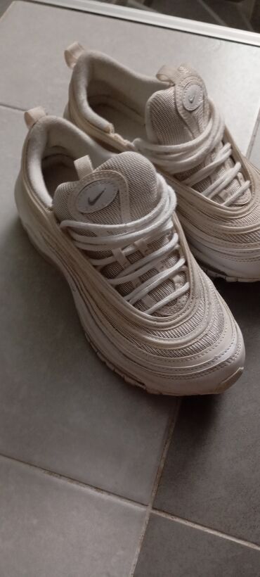 špic patike: Nike, 38, bоја - Bela