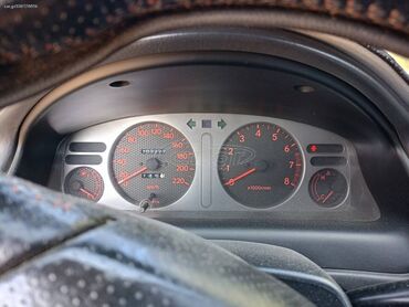 Toyota: Toyota Corolla: 1.4 l. | 2002 έ. Χάτσμπακ — 10