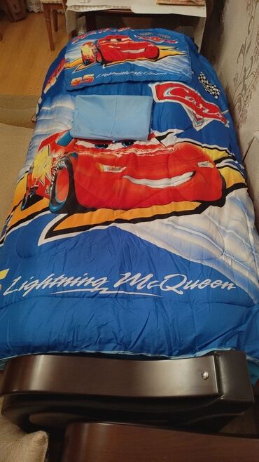 Yorğanlar, adyallar: Taç 110 AZN yastıq balış əlavə tek yastıq o biri pakrival yataq örtüyü — 8