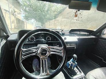 Tofas: Model: Tofaş Şahin (sedan) Kuzov: 4 qapılı, açıq yaşıl rəng Yanacaq — 7