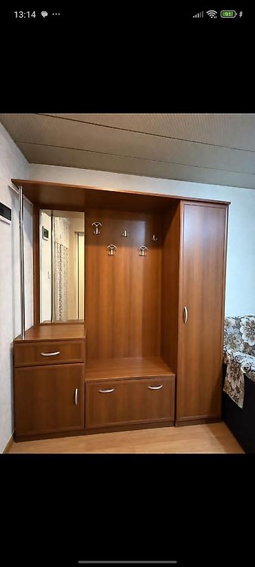 Tecili çixmalidi köçlə bagli dəhliz dolabı 80 AZN. Nərimanov. 7775 lalafo.az -da Tecili çixmalidi köçlə bagli dəhliz dolabı 80 AZN. Nərimanov. 7775