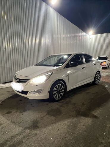 Hyundai: Hyundai Solaris: 2015 г., 1.4 л, Механика, Бензин, Седан