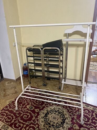 кухонные оборудования: Продаю оригинальную вешалку IKEA RIGGA Б/у, в отличном состоянии. Всё