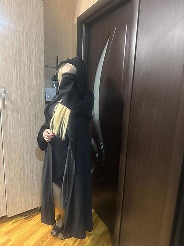 kapşonlu: Uzun nazik nabuk yüngül plaş golları geniş kapşonlu dəbli Belinde — 1