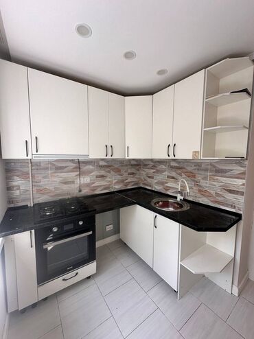 сниму квартиру в микрорайоне: 1 комната, 33 м², 104 серия, 3 этаж, Евроремонт