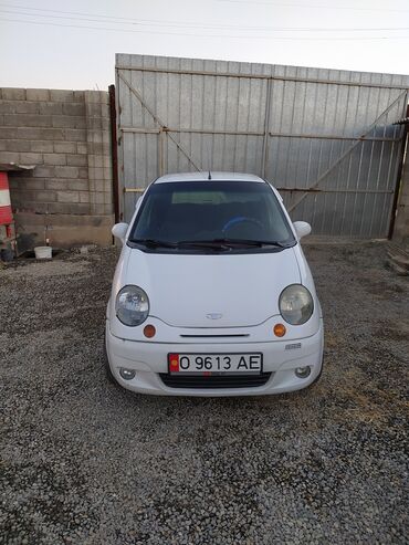 мазда демио экран: Белый хэтчбек Daewoo Matiz II. Имеет компактный кузов с пятью дверями
