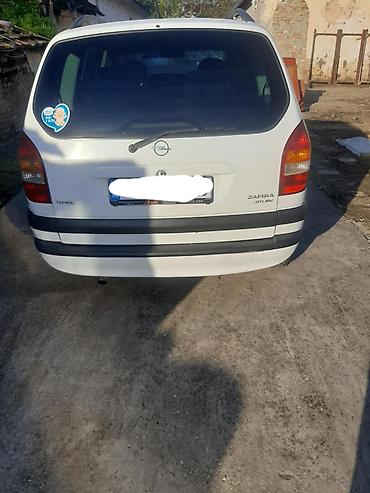 Opel: Opel Zafira A – sedmosed, bele boje, praktičan porodični MPV. Glavne — 8