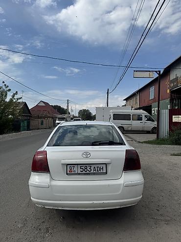 range over: Toyota Avensis: 2006 г., 2 л, Механика, Дизель, Лифтбек — 2