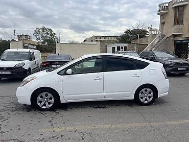 prius satilir: Toyota Prius: 1.5 l | 2008 il Hetçbek — 3