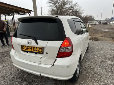 Honda: Honda Fit: 2002 г., 1.3 л, Вариатор, Бензин, Универсал