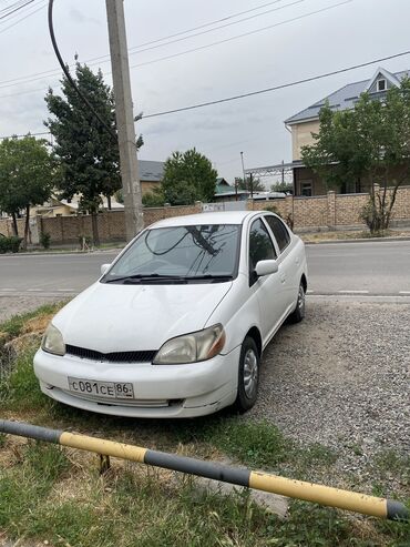 превия тайота: Toyota Platz: 2001 г., 1 л, Автомат, Бензин, Седан