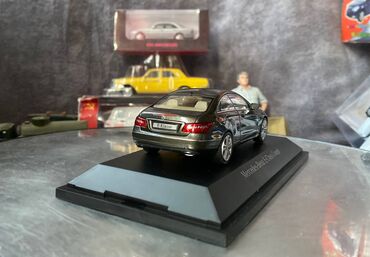 Avtomobil modelləri: Mercedes, 2009 il, 1:43, Dəmir, Ödənişli çatdırılma — 12
