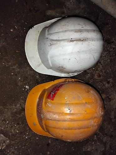 muhafize geyimi: Məhsul: Tikinti üçün təhlükəsizlik kaskaları (2 ədəd) Təsvir: - — 1
