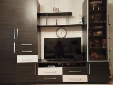 Полки для обуви: Угловой диван "Лина" б/у, стенка новая, полка для обуви новая — 4