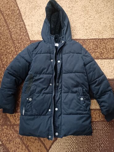 детская куртка зимняя: Куртка зимняя 6-7 лет