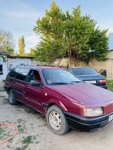 Volkswagen: Volkswagen Passat: 1989 г., 1.8 л, Механика, Бензин, Универсал