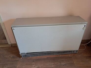 zidne plinske peći: Prodajem TA peć Magnohrom, snage 4.5KW, koja radi na trofaznu struju