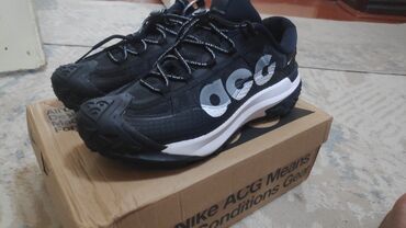 мужской обувь: Nike ACG Mountain Fly 2 low, новые кроссовки 43го размера, продаю так