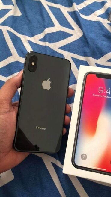 Apple iPhone: IPhone X, 64 GB, Qara