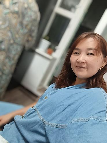 воротник: Профессиональная массажистка . Опыт-15 лет. Имеется мед — 3